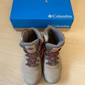 Columbia Hiking Boots - Newton Ridge